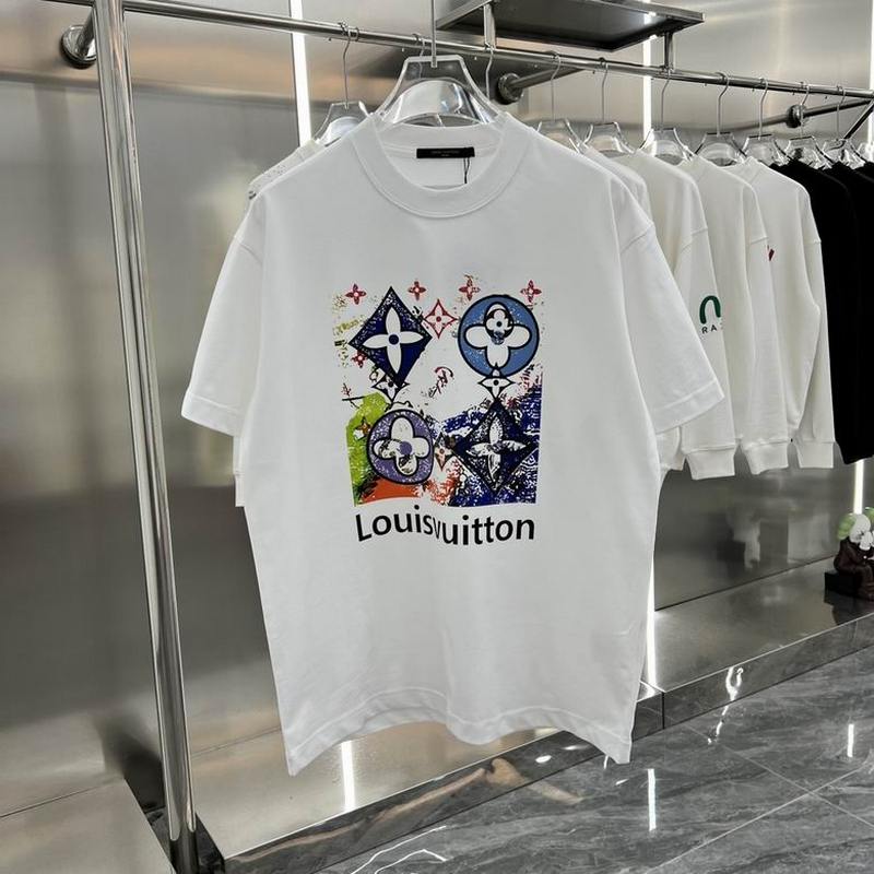 Louis Vuitton Men's T-shirts 238